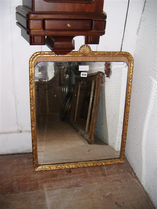 Gilt frame mirror(-)